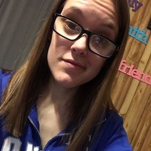 Meet your Posher, Angie